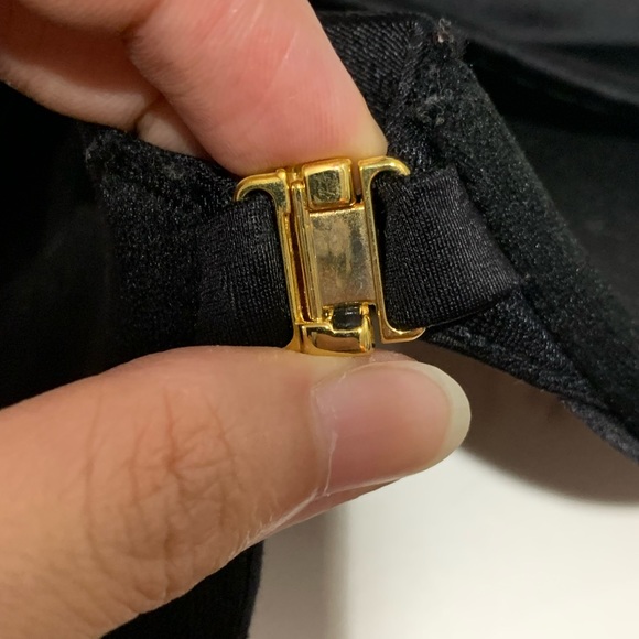 Victoria secret bombshell - Picture 4 of 5